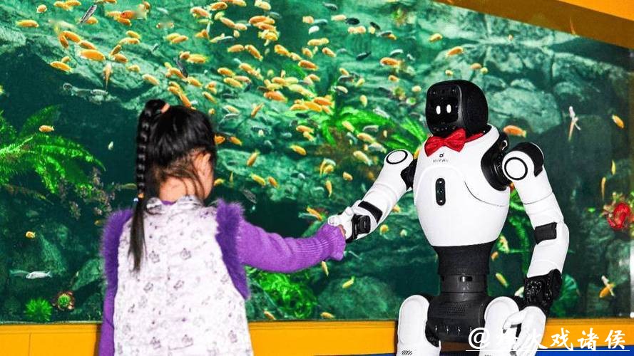 机器人“入职”海洋馆，导览、科普、解谜样样行，专治孩子“看不懂”